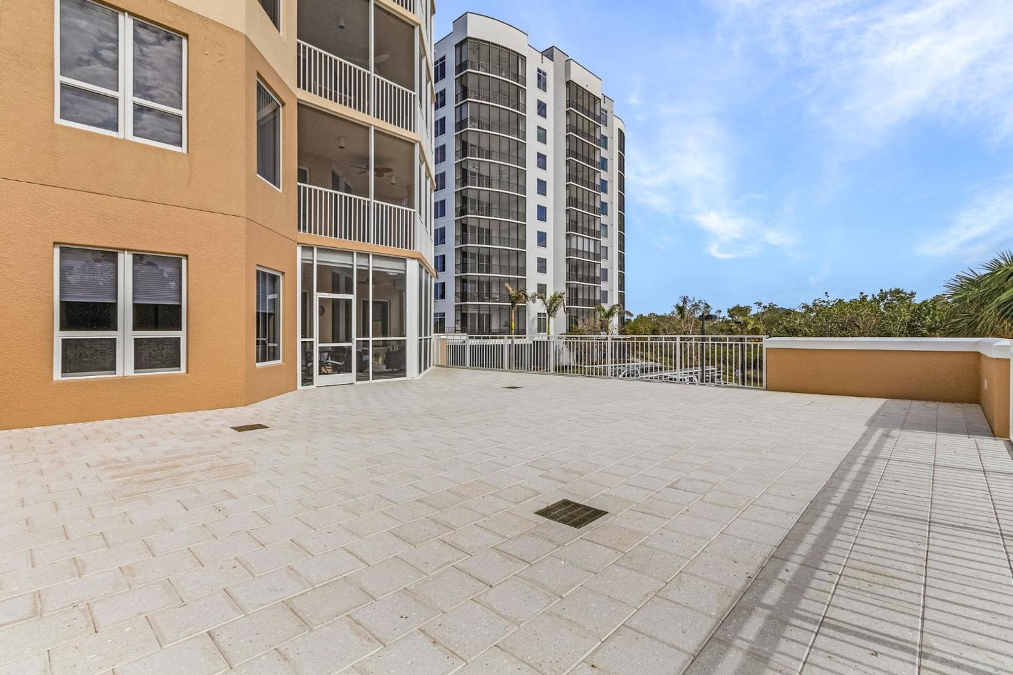 Waterfront Condo W/ Bay Views, Pool & Tennis Court Fort Myers Beach Bagian luar foto