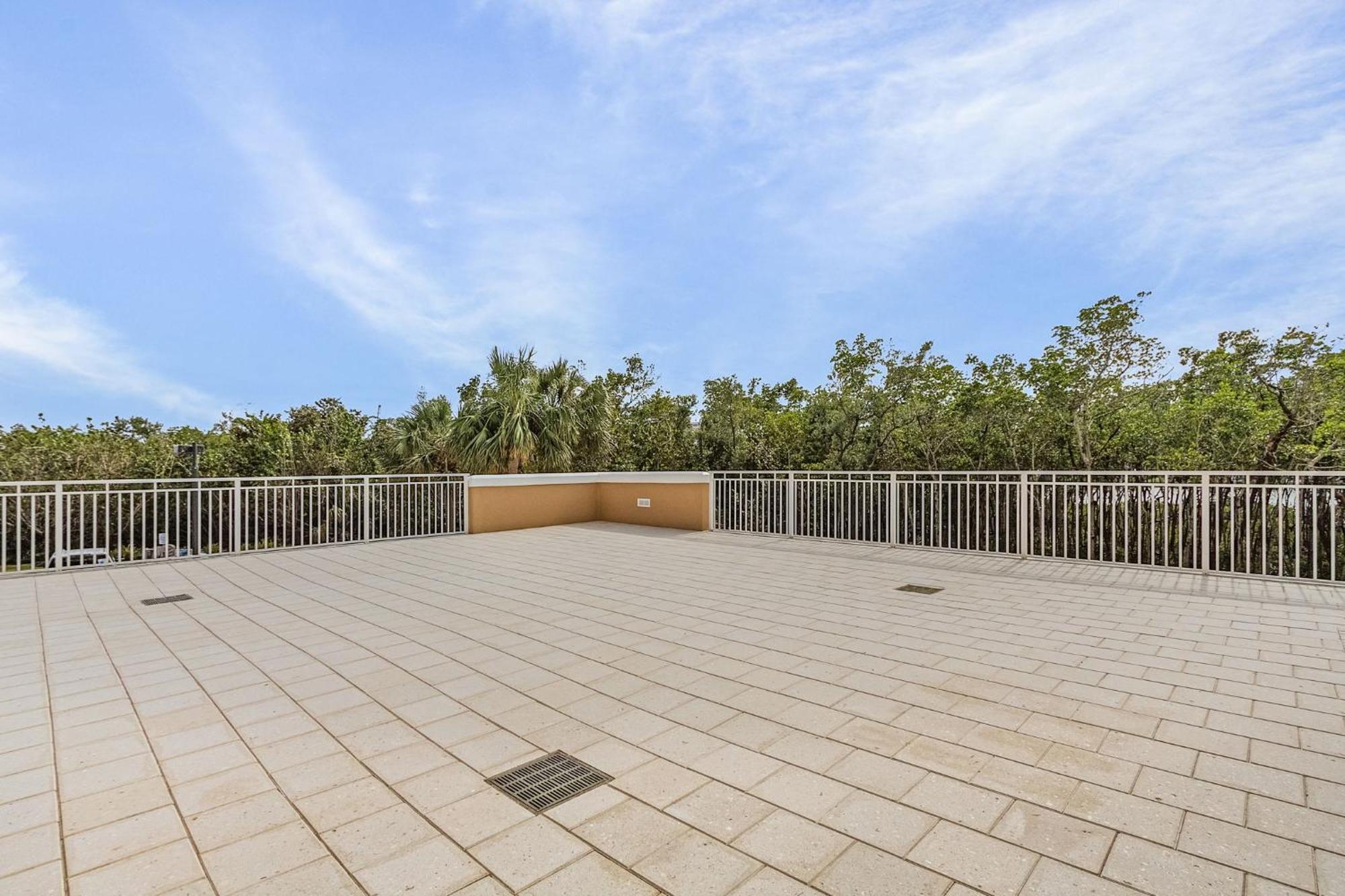 Waterfront Condo W/ Bay Views, Pool & Tennis Court Fort Myers Beach Bagian luar foto